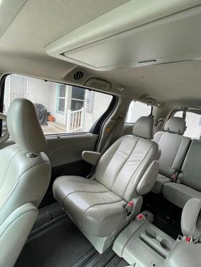 Silver 2011 Toyota Sienna XLE