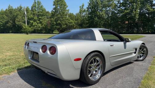 Silver 2001 Chevrolet Corvette Base