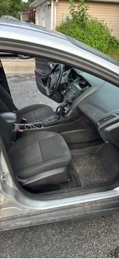 Silver 2018 Ford Focus SE