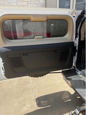 2006 Hummer H3 Base