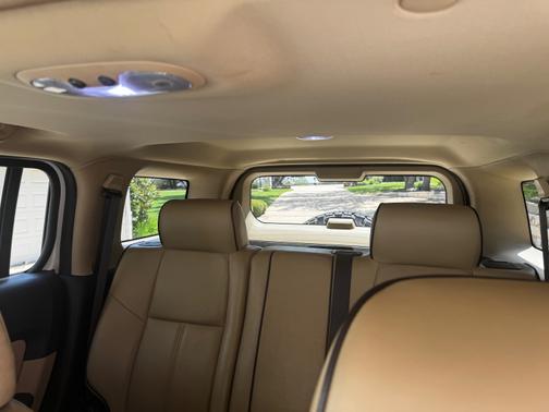 2006 Hummer H3 Base