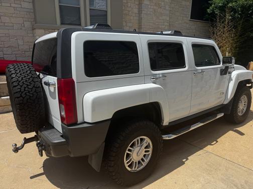2006 Hummer H3 Base
