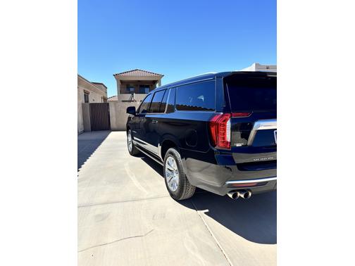 2022 GMC Yukon XL Denali