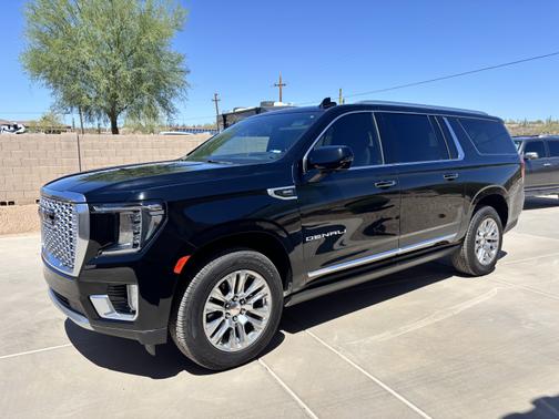 2022 GMC Yukon XL Denali