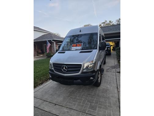2017 Mercedes-Benz Sprinter 2500 Standard Roof