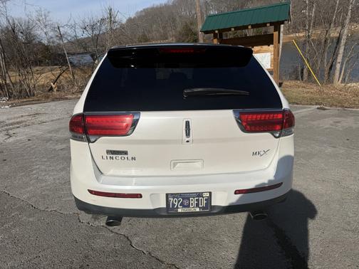 2011 Lincoln MKX Base