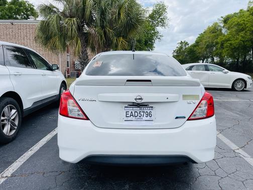 2015 Nissan Versa 1.6 SV
