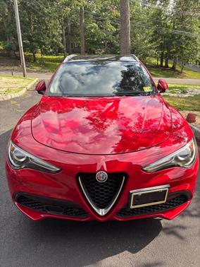 Red 2019 Alfa Romeo Stelvio Base