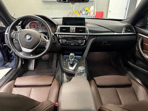 Black 2020 BMW 440 i