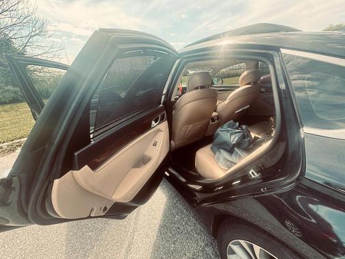 Black 2017 Genesis G80 3.8