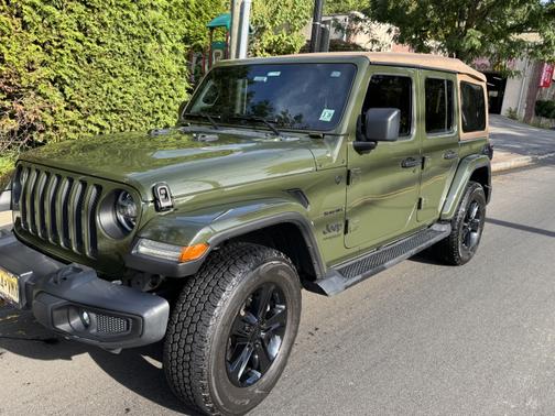 2021 Jeep Wrangler Unlimited Sahara