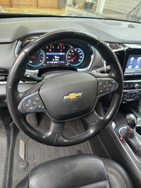 2022 Chevrolet Traverse LT Leather