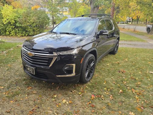 2022 Chevrolet Traverse LT Leather