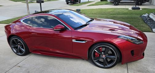 2017 Jaguar F-TYPE R