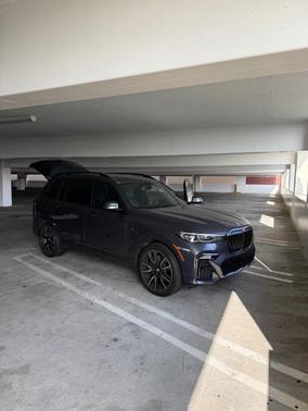 Gray 2021 BMW X7 xDrive40i