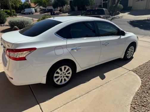 White 2015 Nissan Sentra SV