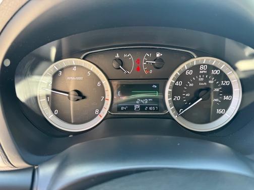 White 2015 Nissan Sentra SV