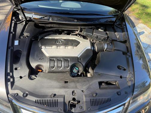 Gray 2012 Acura RL Technology