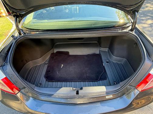 Gray 2012 Acura RL Technology