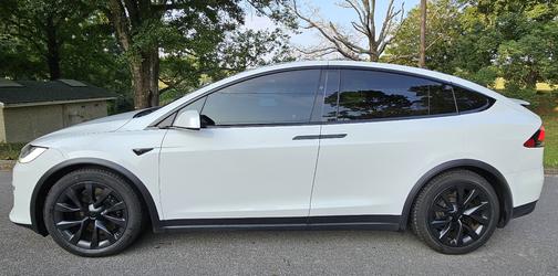 2022 Tesla Model X Plaid