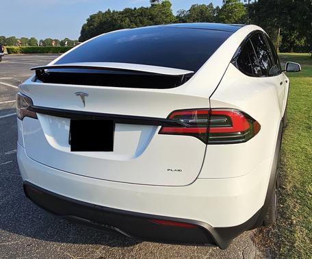 2022 Tesla Model X Plaid