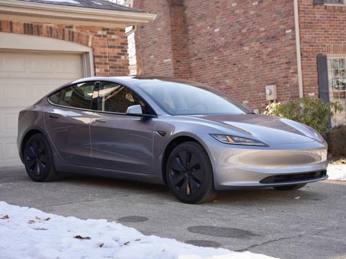 2025 Tesla Model 3 Long Range RWD