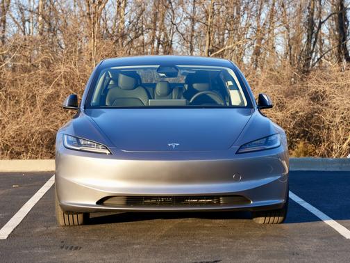 2025 Tesla Model 3 Long Range RWD