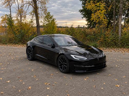 Black 2022 Tesla Model S Long Range