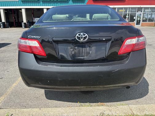 Black 2009 Toyota Camry LE