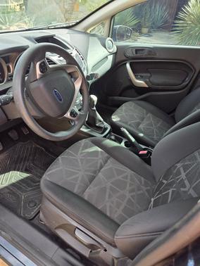 Gray 2011 Ford Fiesta SE