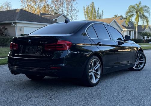 2018 BMW 330 i
