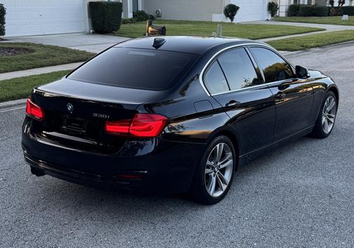 2018 BMW 330 i