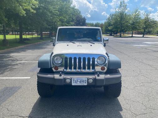 White 2010 Jeep Wrangler Sport