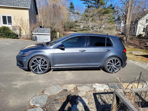 Gray 2018 Volkswagen Golf R 4-Door w/DCC & Navigation