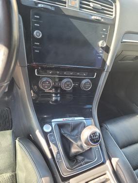 Gray 2018 Volkswagen Golf R 4-Door w/DCC & Navigation