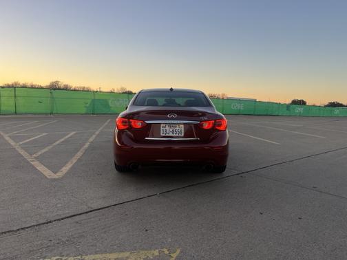 2015 INFINITI Q50 Premium