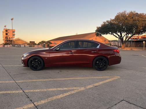 2015 INFINITI Q50 Premium