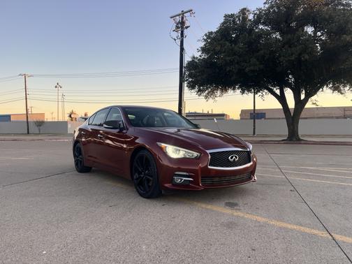 2015 INFINITI Q50 Premium