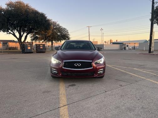 2015 INFINITI Q50 Premium