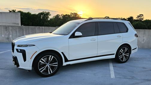 2023 BMW X7 xDrive40i