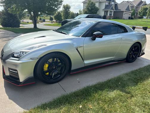 Silver 2018 Nissan GT-R NISMO