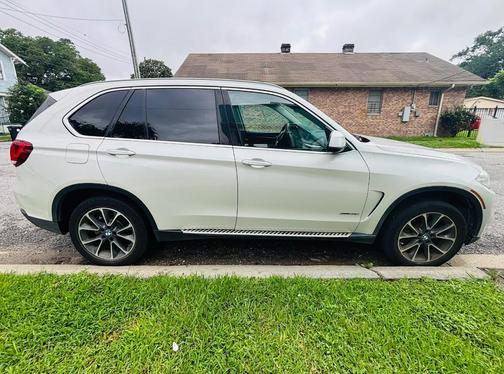 White 2014 BMW X5 xDrive35i