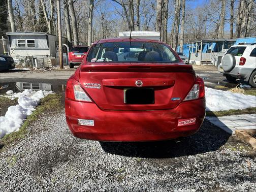 2014 Nissan Versa 1.6 S+