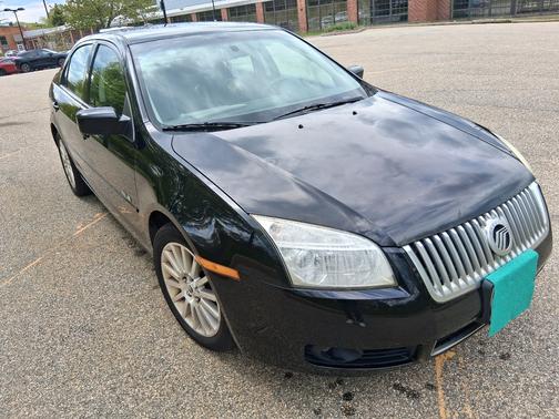 Black 2007 Mercury Milan I-4 Premier
