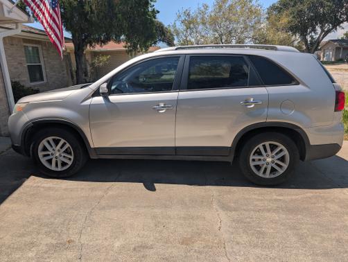 2014 Kia Sorento LX