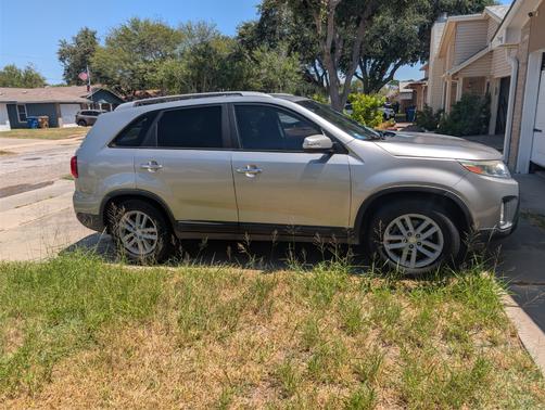 2014 Kia Sorento LX