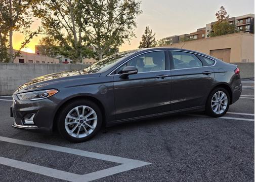 Gray 2019 Ford Fusion Energi Titanium