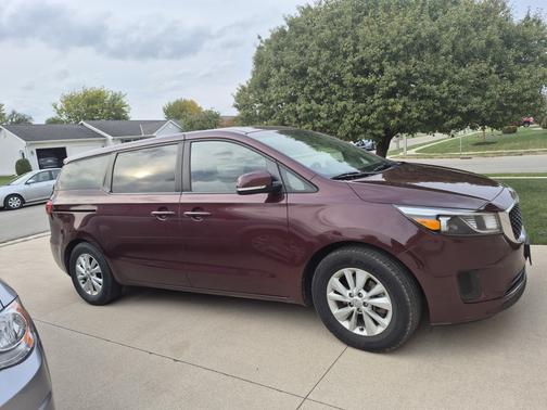 2017 Kia Sedona LX