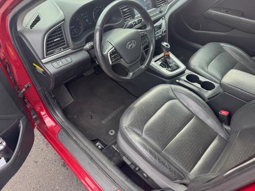2017 Hyundai ELANTRA Limited