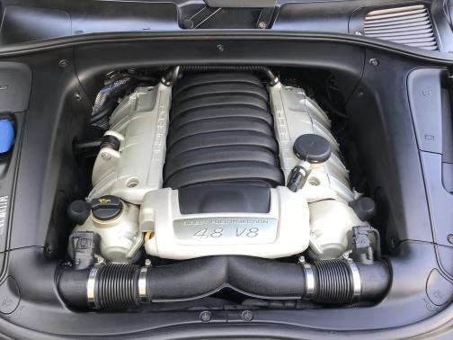 Photo 2 of 4 of 2008 Porsche Cayenne S
